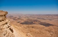 Views_of_Makhtesh_Ramon_from_Mitzpe_Ramon2